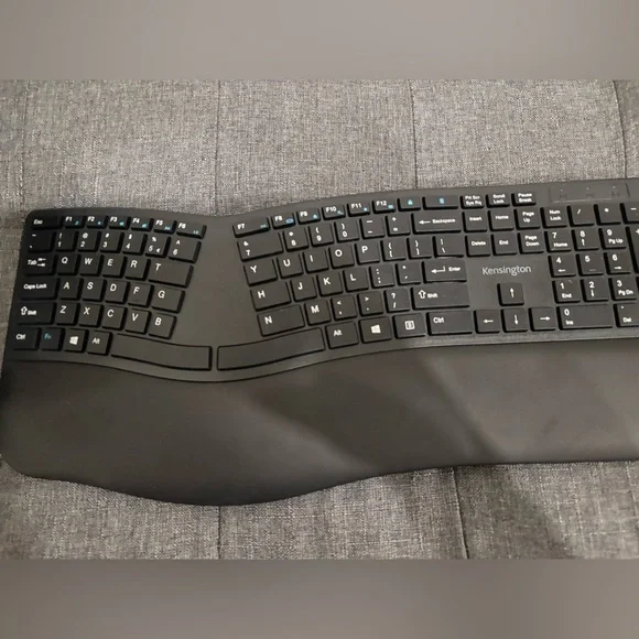Brand New Kensington Pro Fit Ergonomic Black Wireless Keyboard - Picture 2 of 5